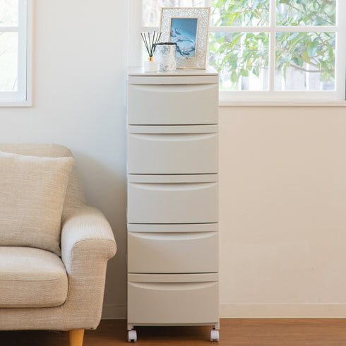 【選べるカラーでお部屋を演出】
柔らかな印象のミルクティベージュと、シックなダークグレーの2色から、お部屋のテイストや理想の雰囲気に合わせてお選びいただけます。