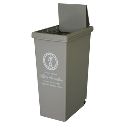 開閉スムーズなワンタッチ式のスライドペール、コンパクトな30Lタイプです。