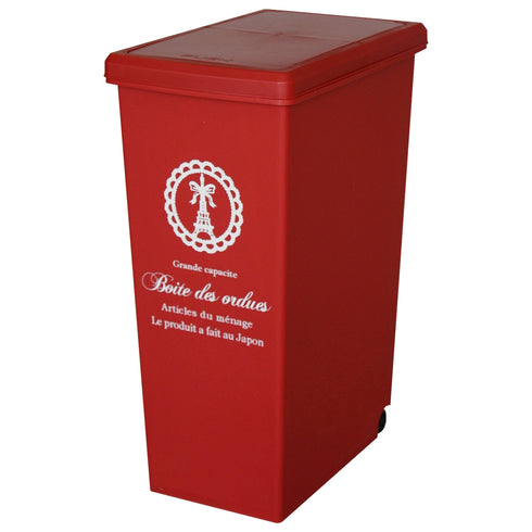 【お部屋のアクセントに】
鮮やかなレッドは、キッチンやリビングの差し色となり、お洒落なデザインが毎日を少し楽しくしてくれます。