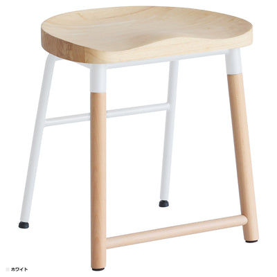 【清潔感を添える、ホワイト】
お部屋を明るく、広く見せてくれるホワイトのスチール脚は、天然木の座面と合わさることで、ナチュラルでクリーンな印象を与えます。