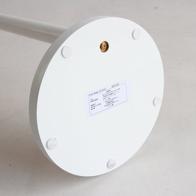 【床を傷つけない優しい配慮】
土台の裏には大切な床を傷から守るためのフェルトが付属しているので、賃貸のお部屋でも安心してお使いいただけ、見えない部分にも使う人への優しさが詰まっています。