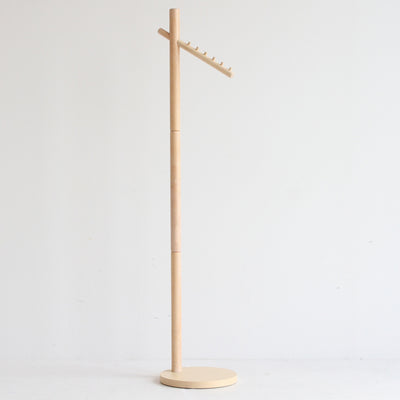 【限られた空間にも置ける相棒】
土台の奥行きは約33cmとスリムな設計なので、玄関のちょっとしたスペースやワンルームのお部屋にもすっきりと収まり、暮らしに寄り添いながら活躍します。