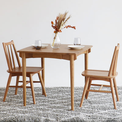 ヘリテ ダイニングテーブル(W800×D800×H720)