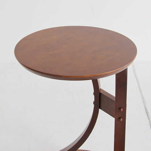 【深みのある木目が上質感を演出】温かみと高級感を兼ね備えたブラウンカラーの天板は、お部屋の雰囲気をぐっと引き締めてくれます。