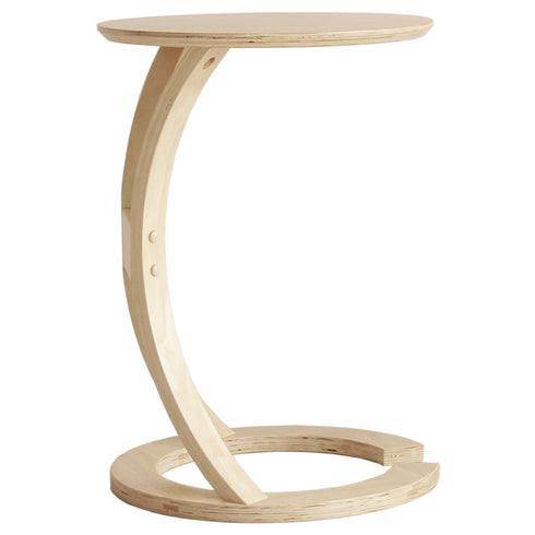 【無駄を削ぎ落としたシンプル設計】ネジや装飾を控えたスリムなデザインは、軽やかな印象で圧迫感がなく、限られたスペースにもフィットします。