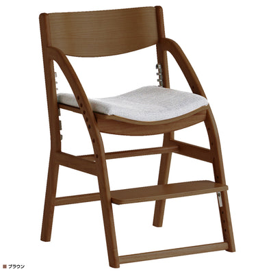 【落ち着きのあるブラウン】
シックで深みのあるブラウンカラーは、お部屋の印象を引き締め、集中しやすい落ち着いた空間を作り出します。