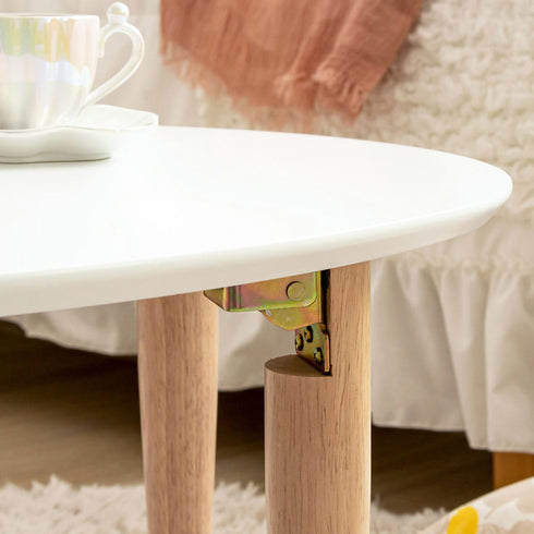 天板のフチは舟底加工が施されており、滑らかな手触りでお子様のいるご家庭にもピッタリです。