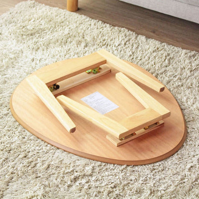 脚部は簡単に折りたためます。