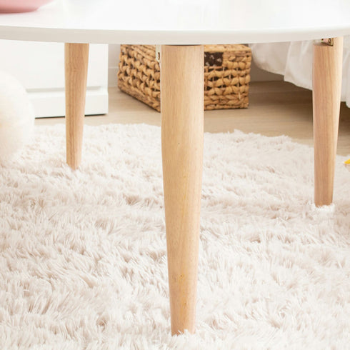 【天然木がもたらす温もり】
ナチュラルな木目の天然木の脚が、お部屋に温かみのある優しい印象をプラスしてくれます。