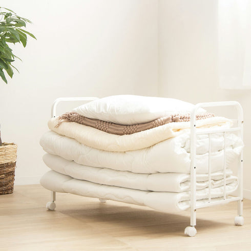 【お部屋スッキリ、心も晴れる】
置き場所に困っていた布団が美しく片付くだけで、お部屋は広々と見え、気持ちにもゆとりが生まれる毎日が始まります。