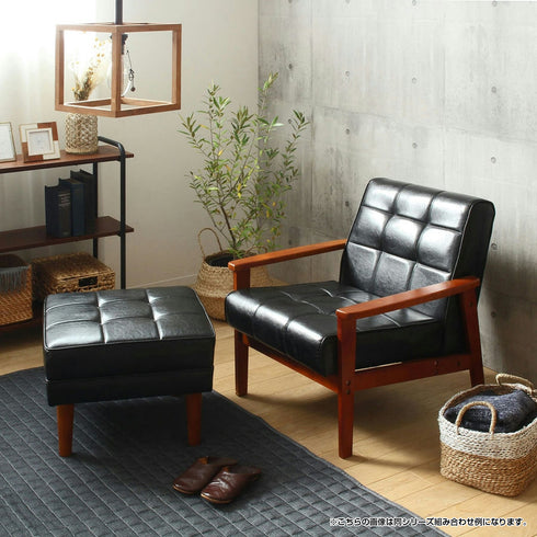 時代を超えて愛されつづけるシンプルで飽きのこないデザインは、合わせるインテリアによってヴィンテージ、北欧、カフェスタイルと、様々な表情を見せてくれます。