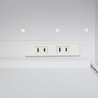 【機能的な電源】合計1500Wまで対応の2口コンセントで、複数の家電を同時に使用する際の電源確保も安心です。