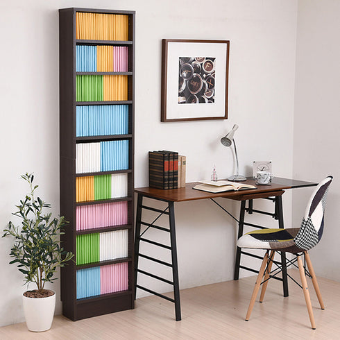 奥行き16.5cmと薄型なのに大容量収納が可能な、幅41.5cmタイプの薄型本棚です。