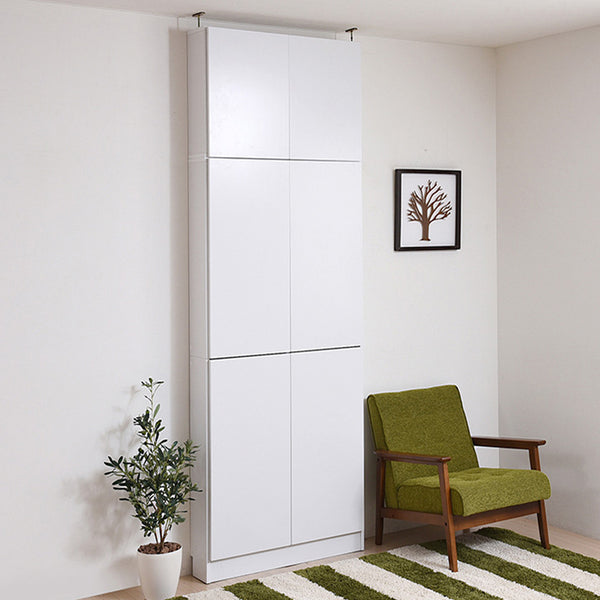 奥行き16.5cmと薄型なのに大容量収納が可能な、薄型本棚と上置き本棚セットの扉付きタイプです。