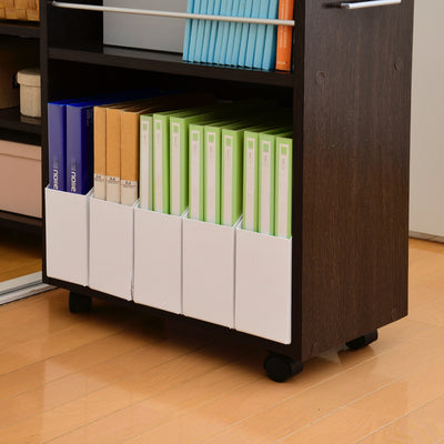 【A4ファイルもきれいに収まる】
書類や雑誌の整理に最適なA4ファイル対応サイズだから、散らかりがちなデスク周りも、クローゼットの中もこれ一台ですっきり片付きます。