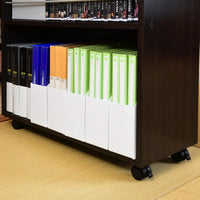 【A4ファイルもピッタリ収納】書類や雑誌の収納に便利なA4ファイルがぴったり収まる設計で、散らかりがちな紙類をすっきりと一か所にまとめることが可能です。