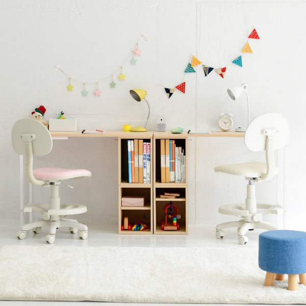 高さ・ラックの位置・天板のサイズが変えられるマルチなコンパクトデスクの2個セット。