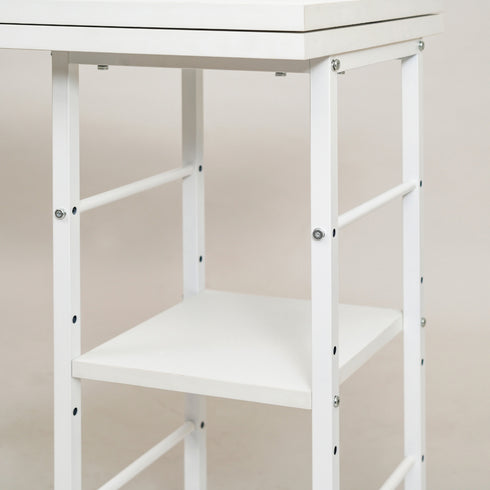 【高さを変えられる便利な可動棚】
収納する物に合わせて5cmピッチ3段階で棚の高さを調節できるため、ファイルボックスや書類も無駄なくすっきりと収まります。