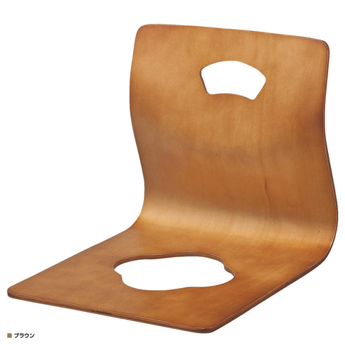 【深みのあるブラウンカラー】
美しい曲木のフォルムと、落ち着いたブラウンの色合いがお部屋を上品に演出し、穏やかな時間をもたらしてくれる。