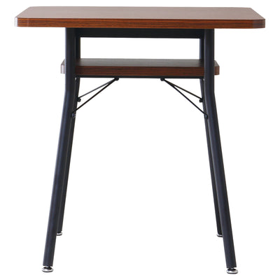 天板下には棚板が付いているため、本や小物など嵩張りがちなものを収納できます。