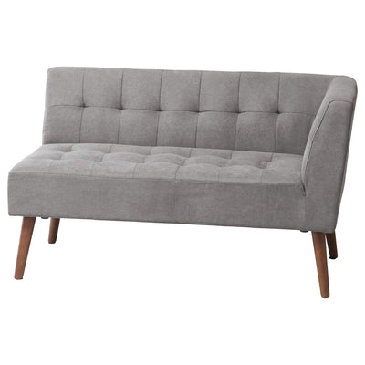 【レトロで可愛い、ボタン留め】
リズム感のあるボタン留めのステッチが、シンプルなソファにレトロで可愛らしい表情を加え、思わず触れたくなるような立体感を生み出します。