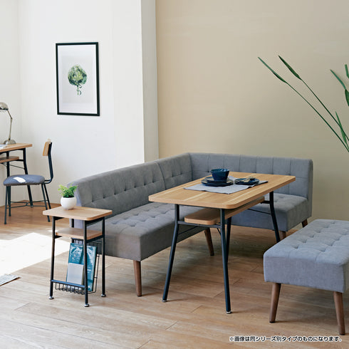 【お掃除ロボットも通る高脚設計】
ソファ下にはロボット掃除機も通れる24cmのスペースを確保しており、面倒な移動なく隅々まで掃除ができるため、いつでも清潔な空間を保てます。