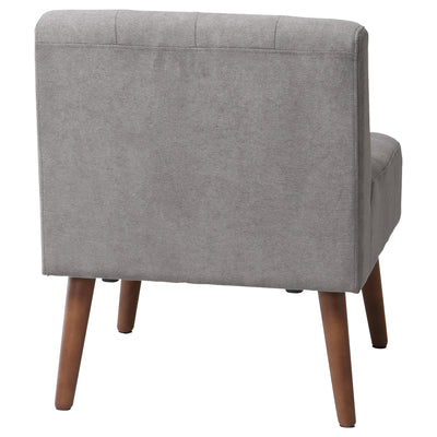 【後ろ姿も美しいソファ】
背面も同じ生地で美しく仕上げているため、壁際だけでなくお部屋の間仕切りとしても置ける、レイアウトの自由度が高いソファです。