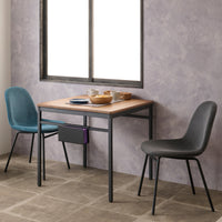 【暮らしに馴染むシンプルデザイン】無骨なブラックスチールと温もりある天然木の組み合わせが、どんな空間にも心地よくなじむダイニングテーブルです。