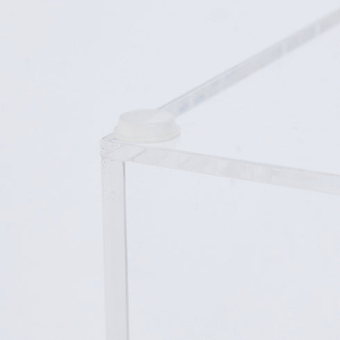 【縦置きでも安心の滑り止め】
付属のクッションシールを上下の連結部に貼ることで、縦に重ねて使用する際のズレをしっかりと防ぎ、安定感を保ってくれます。