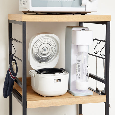 【調理家電を、賢く収納】
炊飯器やケトルなど、よく使う家電を使いやすい高さにまとめて置けば、毎日の家事効率がぐっと上がります。