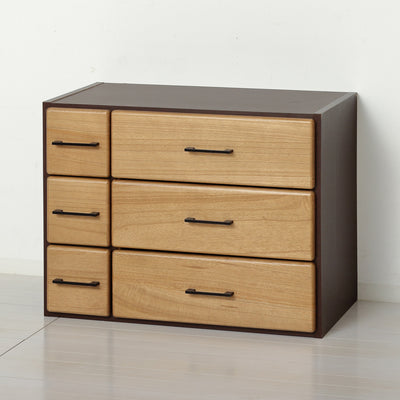 引出しを入れ替えることで縦横お好きな向きでご使用頂ける6Dチェストです。