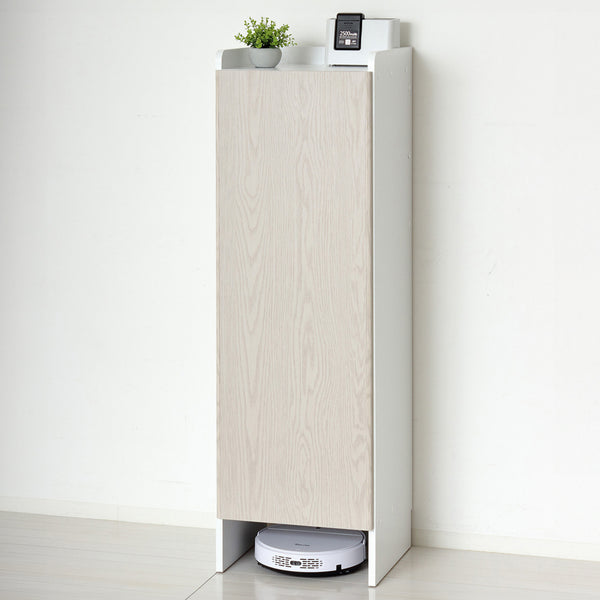 【お掃除ロボットの定位置はここ】
面倒な掃除機の出し入れはもう不要、定位置を決めてあげることでお掃除ロボットがいつでもスタンバイでき、天板はお気に入りの小物を飾るディスプレイスペースとして活用できます。