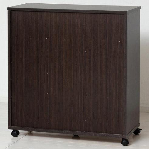 【どこから見ても美しい背面仕上げ】
背面もきれいに化粧仕上げを施しているので、壁際に置くだけでなく、お部屋の間仕切りとしても活用でき、自由なレイアウトを楽しめます。