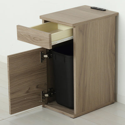 付属のペールを収納することで、ゴミ箱が見えなくなり、来客時や小さなお子様がいるご家庭で重宝できるでしょう。