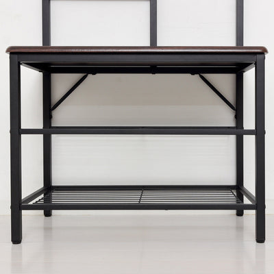 下部の棚板には、小物の収納はもちろん、靴のちょい置きにも便利です。