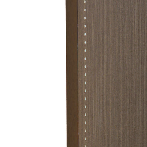 棚板は15mmピッチで細かく高さ調整ができる可動式。収納したいものに合わせて、無駄なく整理整頓できます。