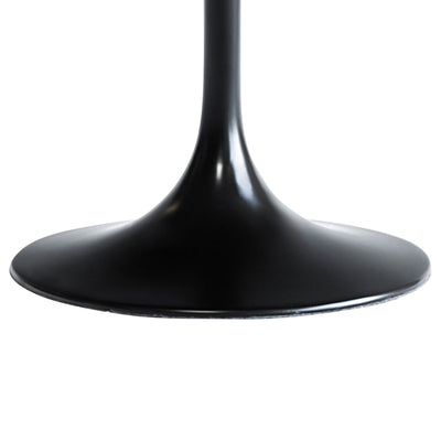 アルミダイキャストの上から塗装したツヤのある一本脚が、高級感ある雰囲気を演出してくれます。