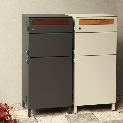 【2色から選べるポスト】玄関をおしゃれに彩る、グレージュとダークグレーの宅配ボックス付きポストです。