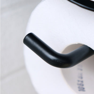 ペーパーは横から簡単にセットすることができ、ペーパーが落下しないようにバーの先端には曲げ加工を施しています。