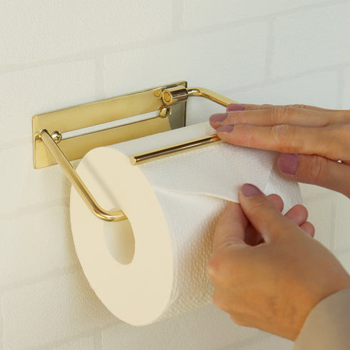 差し込んだペーパーを上から支えるバーも付いており、ペーパーを引っ張る際の抑えとしてお使いいただけます。