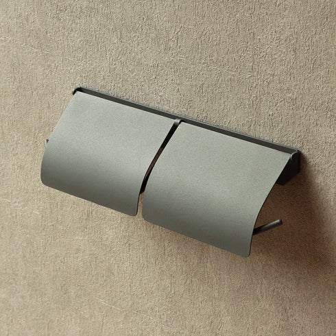 【ホテルライクな空間を日常に】
落ち着いた照明の下ではさらに質感が際立ち、まるでホテルのような特別感を演出しながら、錆びにくく丈夫な作りで長くあなたの暮らしに寄り添います。