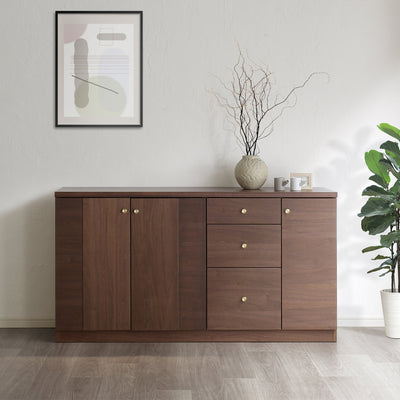 和室と洋室、どちらとも相性が良い、モダンなデザインの日本製サイドボード、大容量収納が嬉しい幅150cmタイプです。