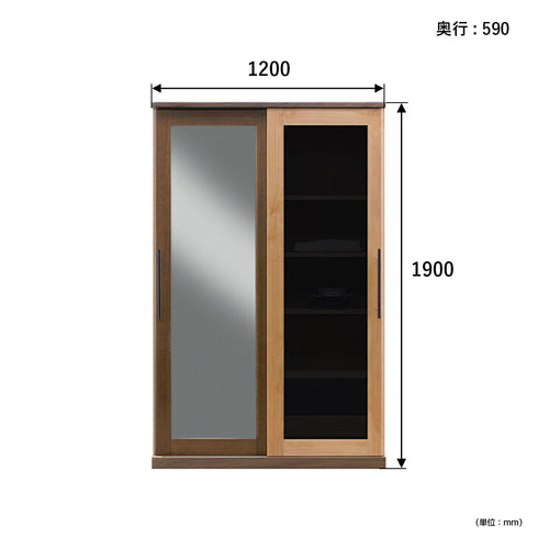 【サイズ図:ゆったり収納できるサイズ】幅1200mm、高さ1900mm、奥行590mmのゆとりのある設計で、衣類をシワなく吊るしたり、たたんだ衣類や小物をたっぷりと収納できます。
