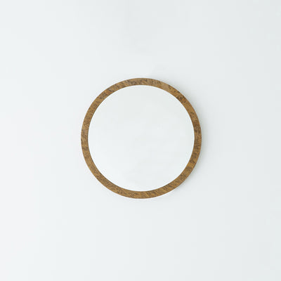 遊び心があり独特な雰囲気を醸し出す、国産丸形ウォールミラー。