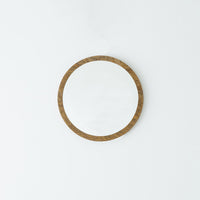 【お部屋のアクセントに】OSB素材のユニークな表情が、空間に遊び心と温かみをプラスします。