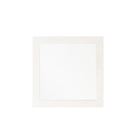 【フラットな美しいデザイン】ミラー面とフレームの段差が少ないフラットな設計で、空間にすっきりと溶け込むモダンな印象です。