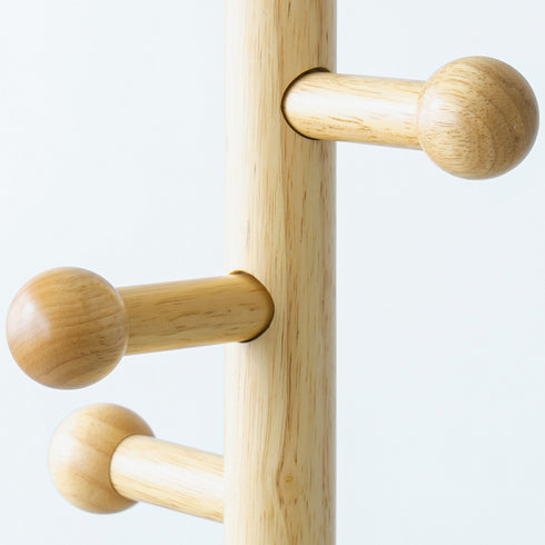 【安心を考えた、丸いかたち】
フックの先端はすべて丸く加工されているので、大切なお洋服を傷つけにくく、元気いっぱいのお子様が使うのにも安心な設計です。