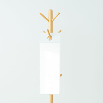 厚さはたったの13mmなので、玄関・廊下・リビング・クローゼットの中など設置場所を選ばず、自由自在な使い方をしていただけます。