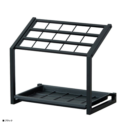 【空間を引き締めるブラック】
モダンでシックなブラックは、空間全体をぐっと引き締め、落ち着いた大人のエントランスを叶えます。