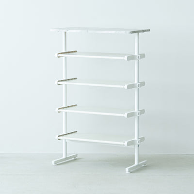 棚板を自由に任意な位置で固定できる、可動棚のラック